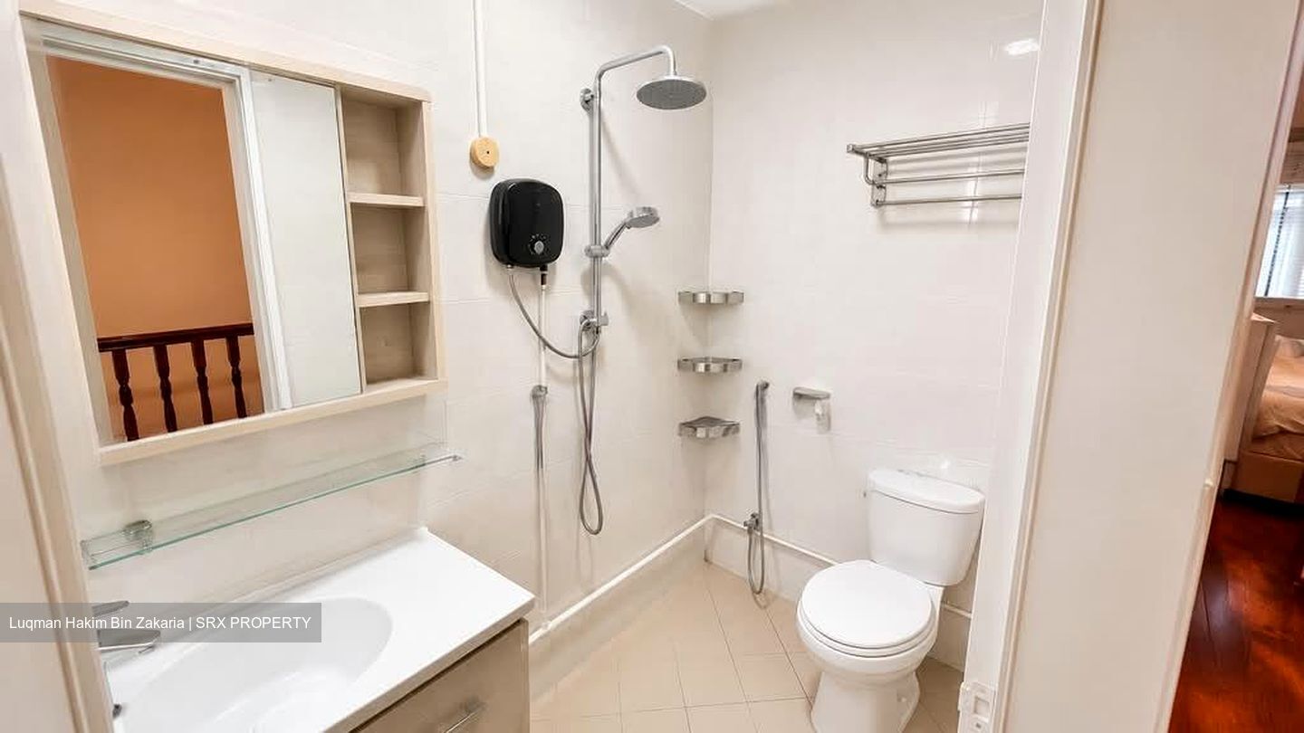 Blk 717 Bedok Reservoir Garden (Bedok), HDB Executive #578491481